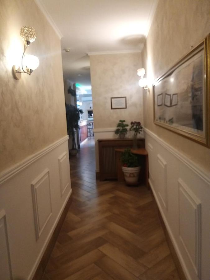 Hotel Kursaal Napoli Esterno foto