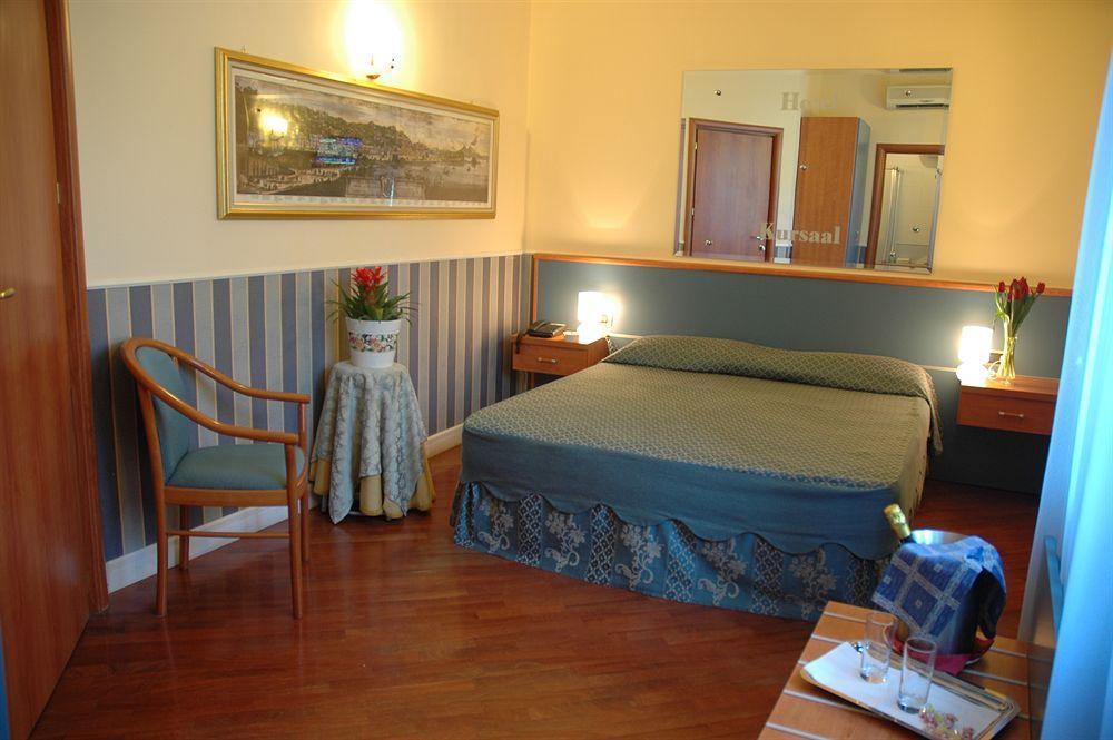 Hotel Kursaal Napoli Esterno foto